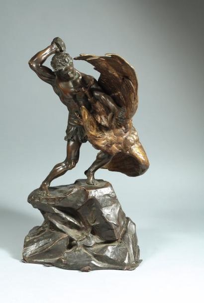 CHIPARUS Dimitri, 1886-1947 Prométhée combattant l'aigle
Groupe en bronze à deux...