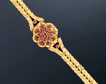 null Montre bracelet mécanique de dame à couvercle rond en or jaune 18K (750) ornée...