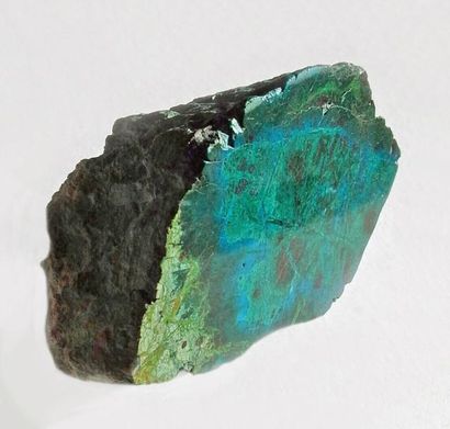 null Très joli CHRYSOCOLLE du Pérou (13 cm) poli sur une face : belles couleur et...