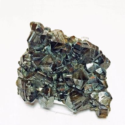 null CASSITERITE en cristaux accolés noirs jusqu'à 2,5 cm, Viloco, Bolivie (9 x 8...