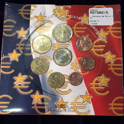 null [ Monnaie de Paris ] 



Série officielle et complète des euros de 2004. En...