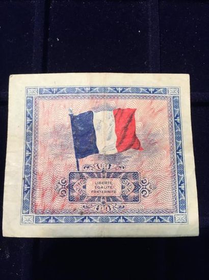 null [ Billet de banque ] [ France ]

Billet de banque de 5 F " drapeau " ; série...
