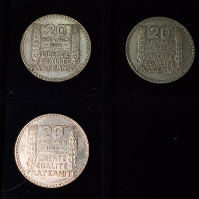 null FRANCE

- 20 francs Turin en argent (1933x2 ; 1938) - TB

Avers

Profil droit...