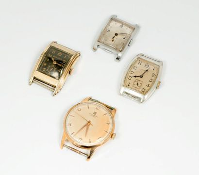 null Quatre boitiers de montre dont Longines, Zenith, Universal, et Bulova