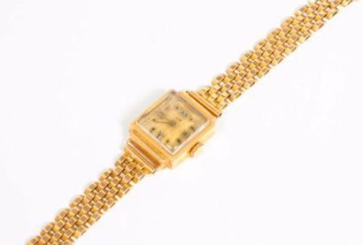 null [ LIP ]

Montre bracelet de dame, boîtier et bracelet en or jaune 18k ( poinçons...