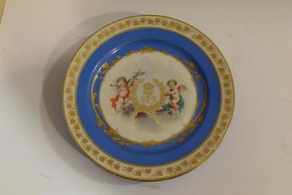 null [ Sèvres ]



Ensemble de quatre assiettes en porcelaine bleu et or à décor...