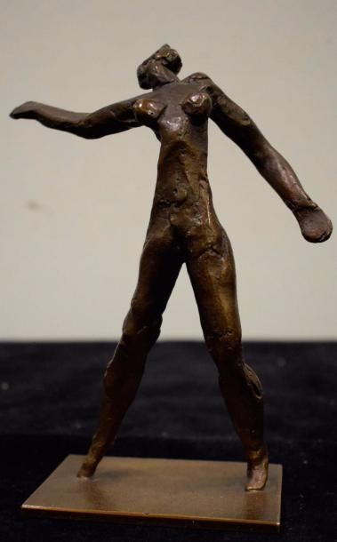 null ECOLE MODERNE
sculture de femme nue stylisée
bronze à patine brune
Ht. 17 c...