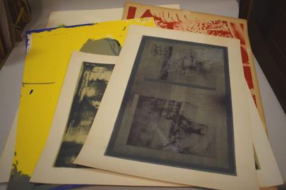 null Lot de 5 lithographies : 



BOOTZ (XXème) 

2 lithographies : 

Paquebot, signée...