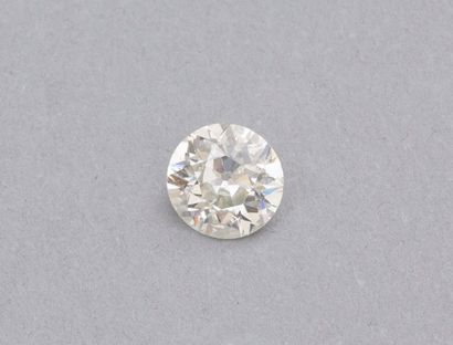 null Diamant demi-taille.
Poids du diamant: 1,15 ct