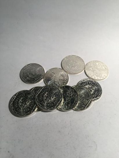 null [MONNAIE DE PARIS]

6 pièces de 10 euros en argent (500) « Aquitaine » 

2 pièces...