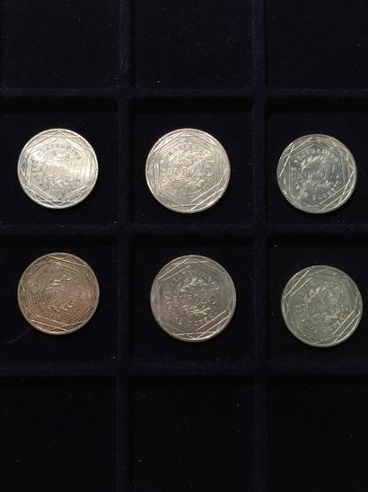 null [ EURO ]



Ensemble de 4 pièces de 15 euros ( 2008 ) et de 2 pièces de 25 euros...