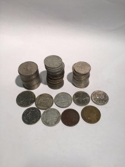 null [FRANCS] 

Un lot de monnaie composé de pièces de 2 Fr, 5 Fr, etc.