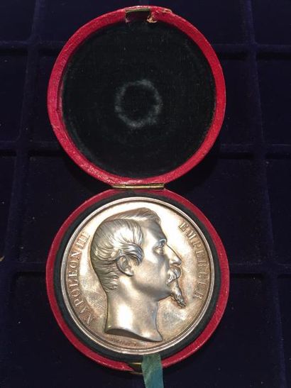 null [ Napoléon III ] [ Agriculture ]



Médaille en argent. 

A l'avers : Napoléon...