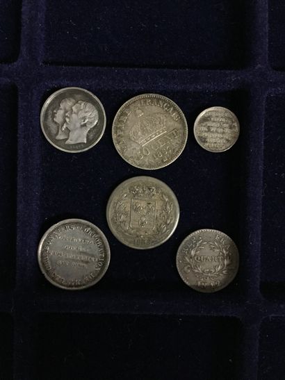 null [PIECES][JETON]
- 1/2 franc Henri V - Comte de Chambord 1833 en argent (2.56...