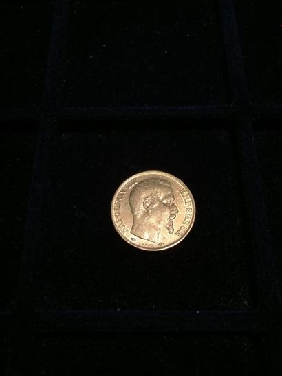null [ Pièce en or ]

1 pièce de 20 francs Napoléon " tête nue " 1853 A. 

Poids...