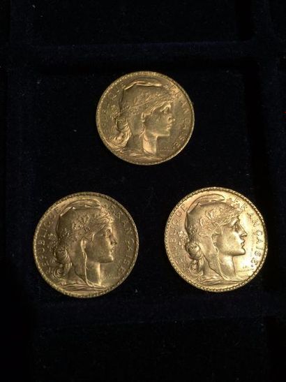 null [ Pièce en or ]

3 pièces de 20 francs " coq " 1906. 

Poids : 19,3 g 