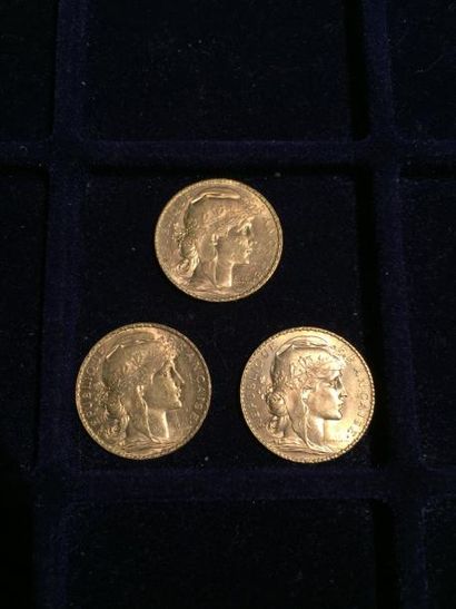 null [ Pièce en or ]

3 pièces de 20 francs " coq " 1910. 

Poids : 19,3 g 