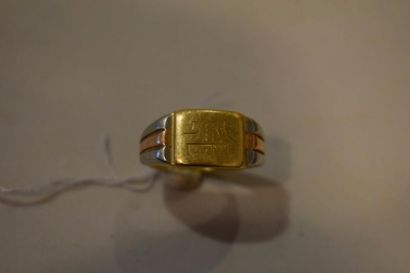 null Une bague 3 ors 18k (750)

Taille : 55 ; Poids : 6.55 g