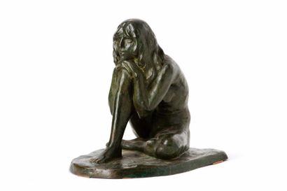 ALAPHILIPPE CAMILLE M. P., 1874-1930 
La Sphinge, 1928
bronze à patine verte nuancée...