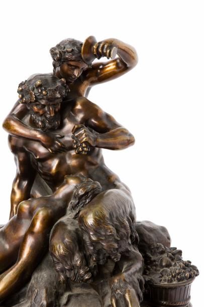 ANONYME XIXe siècle 
Bacchanale
groupe en bronze à patine brune (usures, petits fels...