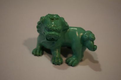 null Sujet en turquoise, représentant un lion campé sur quatre pattes.
Chine, XXe...