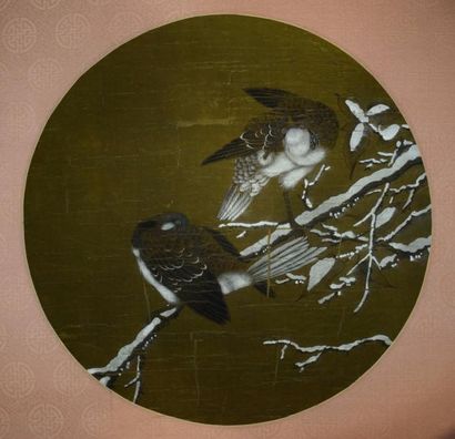 null Projet d'éventail à l'encre et couleurs sur soie, représentant deux oiseaux...