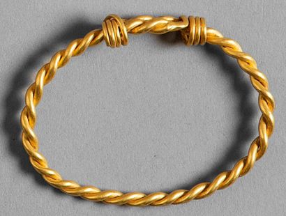 Bracelet romain antique formé de 2 épais...