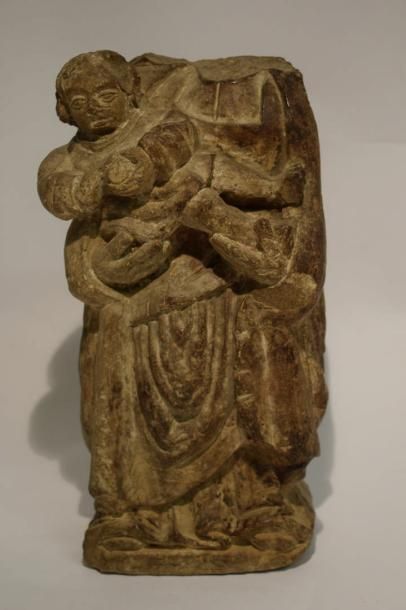 null Vierge à l'enfant (fragmentaire) en pierre sculptée, 

Dans le gout du XVIème...