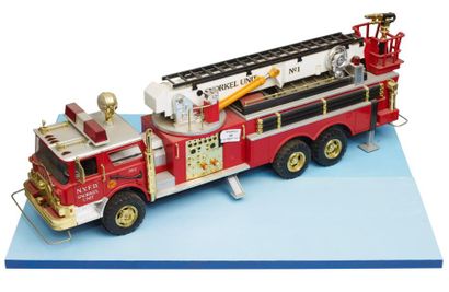 null [ Miniature ] [ Sapeurs-pompiers ]

Ensemble de vingt-six véhicules miniatures...