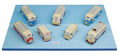 null [ Maquette ] [ Miniature ]

Ensemble de sept autocars en carton réalisés par...