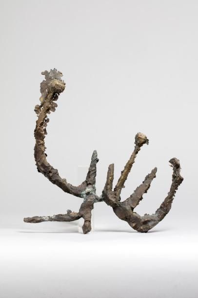 null LIBERAKI Aglaé, 1923-2014
Fourches, circa 1955
sculpture en bronze à patine...