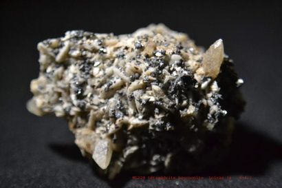 null Six minéraux français : PYRITE en boule (16 cm) de Banne St Denis (72); TETRAEDRITE...