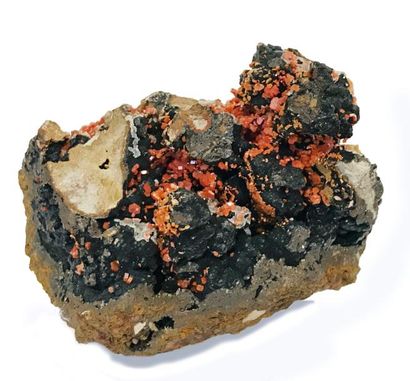 null Sept minéraux anciens du Maroc: élégante géode de CALCEDOINE (13 cm); VANADINITE...