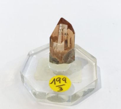 null Trois minéraux anciens des USA : OPALE (7 cm) ; OBSIDIENNE marbrée marron (11...
