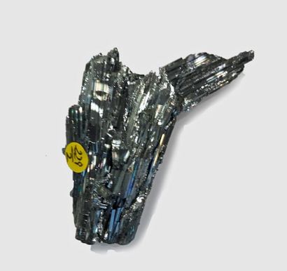 null Six minéraux anciens : AZURITE de Cap Garonne (8 cm). STIBINE brillante de Chine...