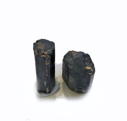 null Six minéraux anciens : AZURITE de Cap Garonne (8 cm). STIBINE brillante de Chine...