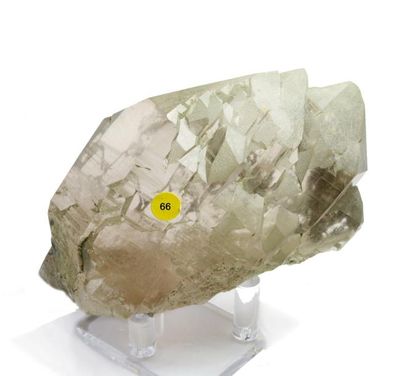 null Cinq QUARTZ : Gwindel alpin (10 cm). Quatre petits QUARTZ (5 à 10 cm)