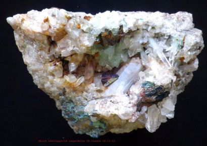 null Deux QUARTZ de La Gardette, Oisans: géode (14 cm) avec beaux cristaux isolés...