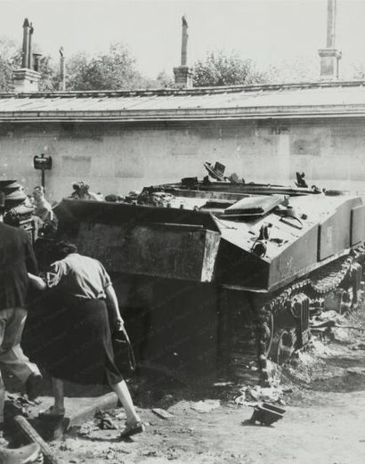 null Douchan STANIMIROVITCH (1912 – 1978)

Libération de Paris : la descente des...
