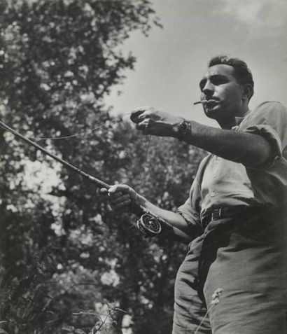 null Robert DOISNEAU (1912-1994)

Pêcheur, pêche à la truite.

Deux tirages photographiques...