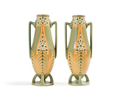 VILLEROY & BOCH

Paire de vases en céramique...