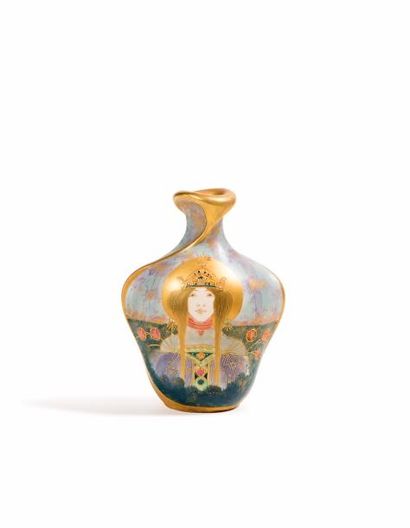 RSTK (AMPHORA) - AUTRICHE

Vase en céramique...