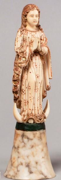 Vierge de l'Immaculée Conception en ivoire...