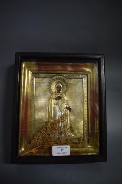 null Sainte

Russie 1896 - 1908

L'icône est présentée dans une Kiot.

Peint sur...