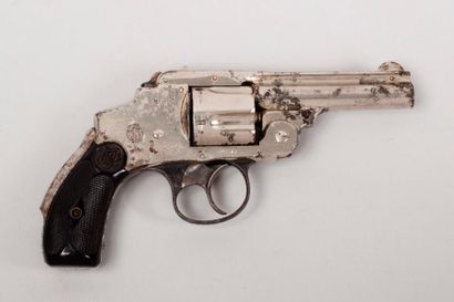 null Revolver à brisure. Calibre 36. Cinq coups. Pédale de sécurité à l'arrière de...