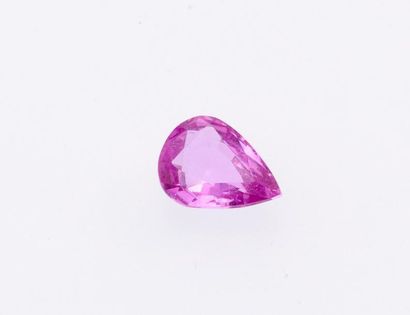 null Saphir rose goutte 

Poids : 4.04 cts 