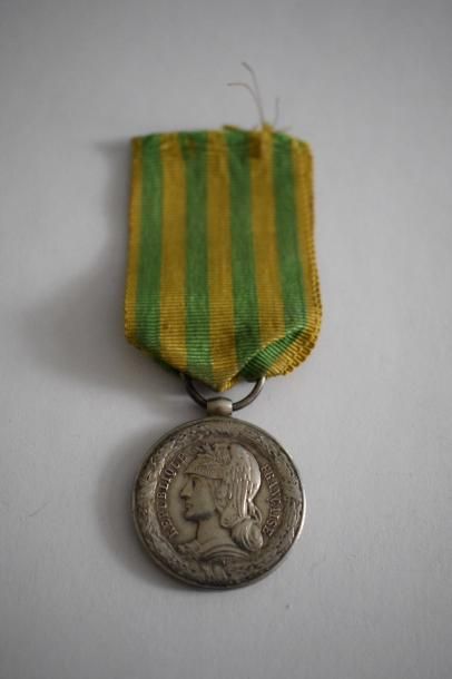 null [ Médaille ] [ Tonkin ]

Médaille ronde en argent, commémorative de l'expédition...
