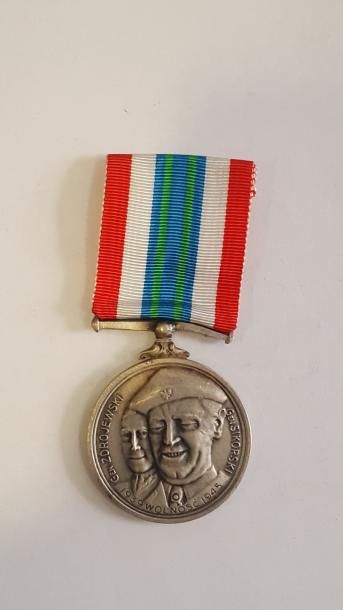 null [ Médaille ] [ Pologne ]

Médaille de la Résistance polonaise en France 193...