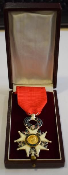null [ Médaille ] [ Empire - Floréal ]

Croix de Chevalier de la Légion d'Honneur,...