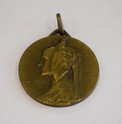 null [ WW1 ] [ Chasseurs Alpins ] 

Médaille en cuivre patiné

A l'avers : profil...